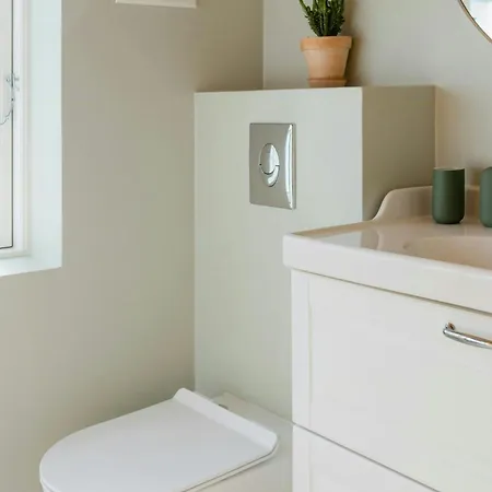 Log House Close To The Sea And Coastal Towns 別荘