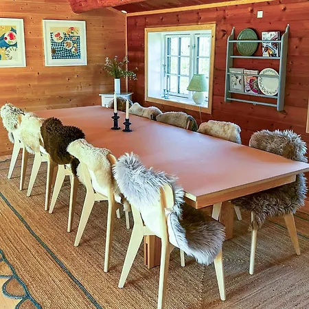 Log House Close To The Sea And Coastal Towns Græsted